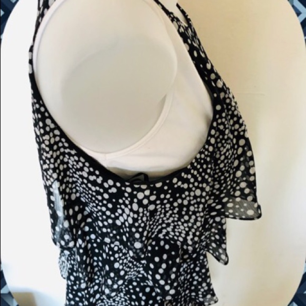 Women’s Ruffle Dress - Picture 3 of 4